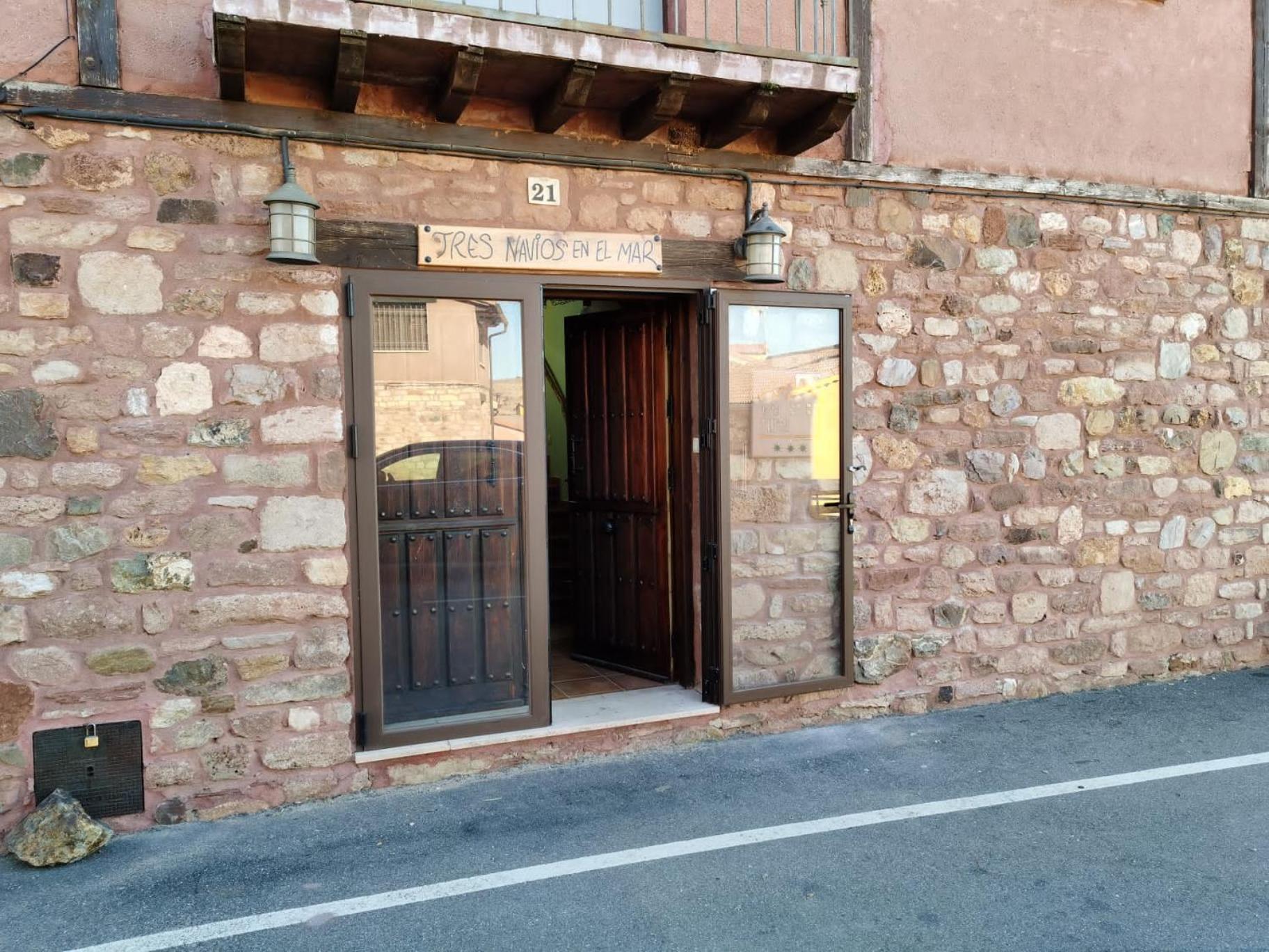 Tres Navios En El Mar Casa Rural De 10 Habitaciones Con Bano Individual Precios Web Montejo de Tiermes Kültér fotó