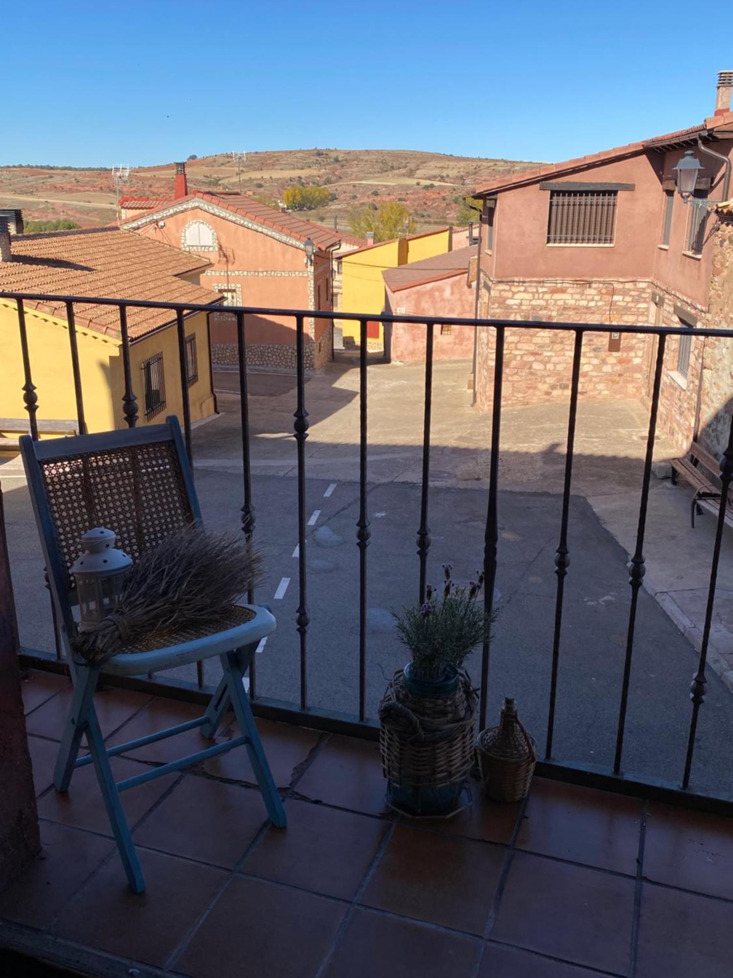 Tres Navios En El Mar Casa Rural De 10 Habitaciones Con Bano Individual Precios Web Montejo de Tiermes Kültér fotó